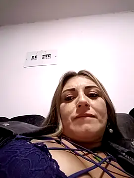 Isabellaa Garcia  online show from 02/22/25, 04:30
