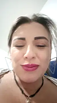 Isabellaa Garcia  online show from 03/02/25, 09:43