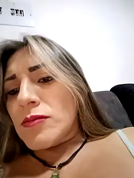 Isabellaa Garcia  online show from 03/04/25, 12:07