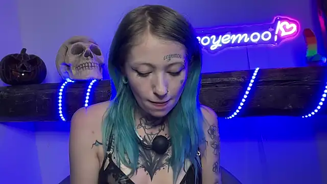 coyemoo online show from 01/14/25, 08:41