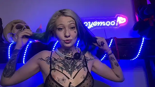 coyemoo online show from 03/12/25, 07:24