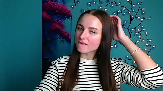 Snapshot of Eva_Janee chatting on 10/20/25, 11:21 Eva Janee online show from 10/20/25, 11:21