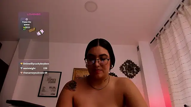 VeronicaGilss online show from 06/20/26, 05:38
