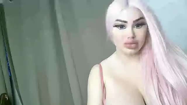 Snapshot of bibibugatti chatting on 11/15/25, 04:03 bibibugatti online show from 11/15/25, 04:03