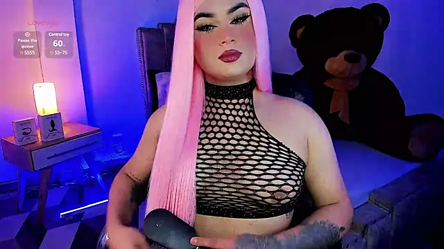 Snapshot of alexia_mattel chatting on 01/21/25, 11:45 alexia mattel online show from 01/21/25, 11:45