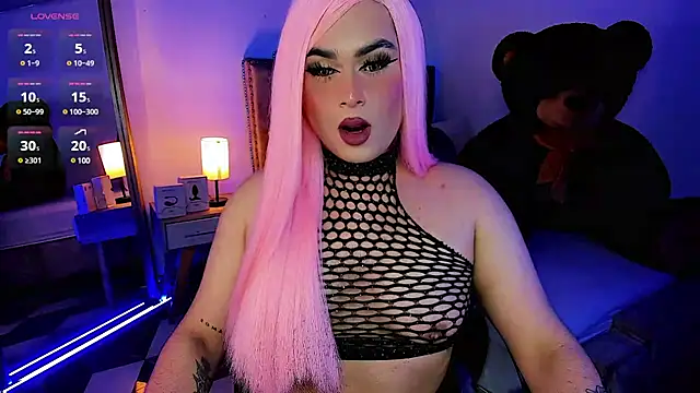 Snapshot of alexia_mattel chatting on 02/08/25, 03:52 alexia mattel online show from 02/08/25, 03:52