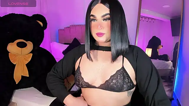 Snapshot of alexia_mattel chatting on 11/16/25, 01:00 alexia mattel online show from 11/16/25, 01:00