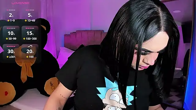 Snapshot of alexia_mattel chatting on 11/21/25, 04:27 alexia mattel online show from 11/21/25, 04:27