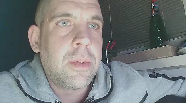 YouWantMe666 online show from 02/10/25, 09:58