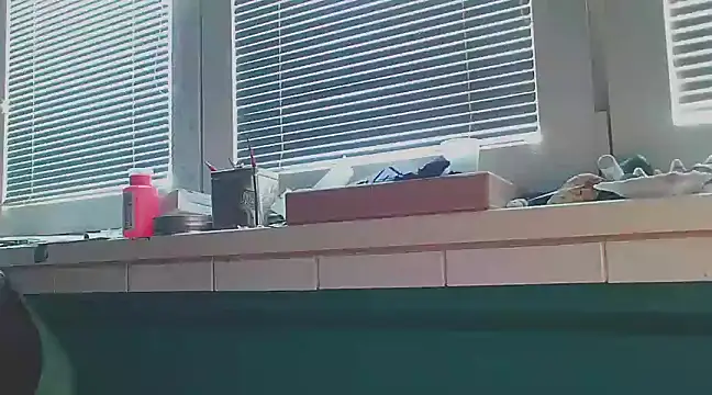 YouWantMe666 online show from 02/20/25, 08:39