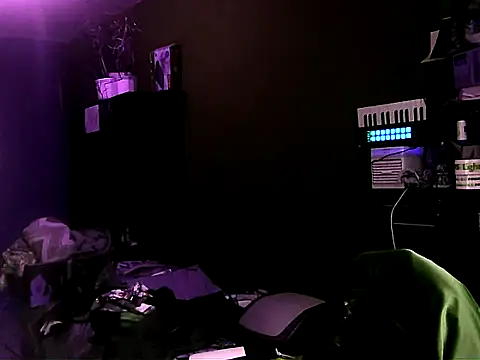 YouWantMe666 online show from 10/10/25, 07:07