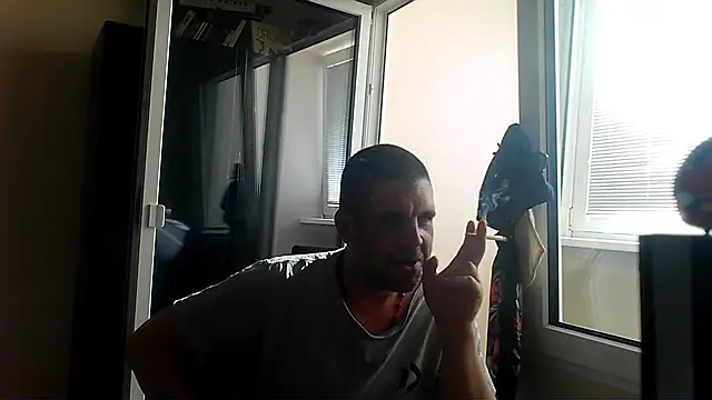 YouWantMe666 online show from 07/28/26, 03:21