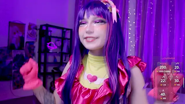 Carolina Leep online show from 10/07/25, 02:03