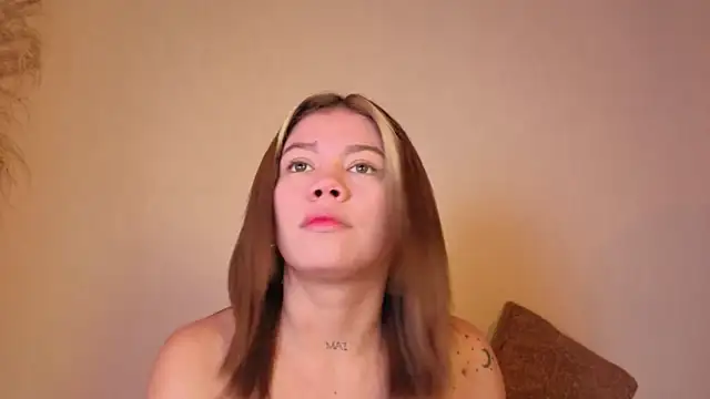 Gissel Angel online show from 10/28/25, 08:33