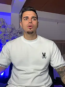 Axel Big cock online show from 07/11/26, 01:52