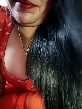 Snapshot of sneha_rose chatting on 10/21/25, 02:29 sneha rose online show from 10/21/25, 02:29