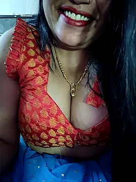 Snapshot of sneha_rose chatting on 01/05/26, 05:27 sneha rose online show from 01/05/26, 05:27