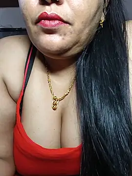Snapshot of sneha_rose chatting on 06/05/26, 05:51 sneha rose online show from 06/05/26, 05:51