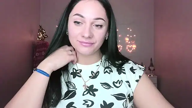 Emelyblum online show from 12/23/24, 01:51