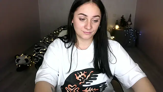 Emelyblum online show from 01/25/25, 02:37