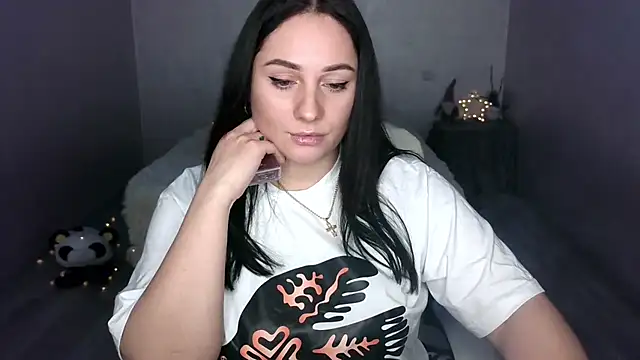 Emelyblum online show from 03/01/25, 12:07