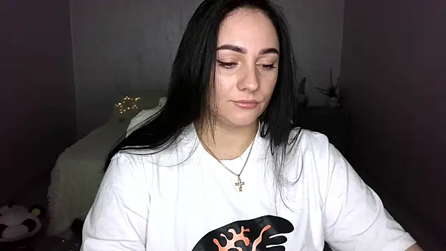 Emelyblum online show from 03/23/25, 12:58