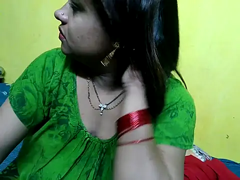 Snapshot of Sexyranibhabhi chatting on 09/23/25, 05:43 Sexyranibhabhi online show from 09/23/25, 05:43