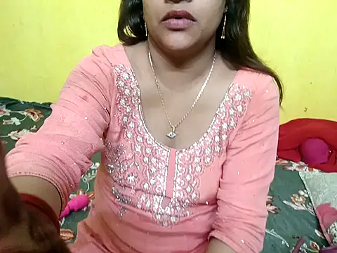 Snapshot of Sexyranibhabhi chatting on 10/07/25, 03:42 Sexyranibhabhi online show from 10/07/25, 03:42