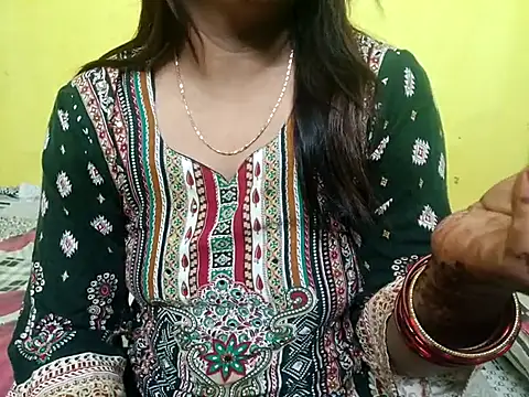 Snapshot of Sexyranibhabhi chatting on 10/10/25, 02:05 Sexyranibhabhi online show from 10/10/25, 02:05