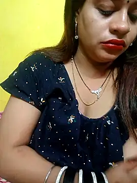 Snapshot of Sexyranibhabhi chatting on 06/19/26, 04:17 Sexyranibhabhi online show from 06/19/26, 04:17
