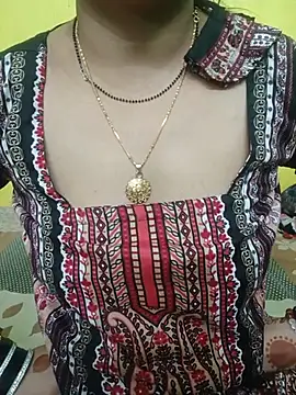 Snapshot of Sexyranibhabhi chatting on 07/07/26, 06:47 Sexyranibhabhi online show from 07/07/26, 06:47
