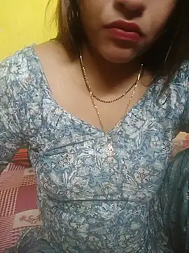 Snapshot of Sexyranibhabhi chatting on 07/19/26, 04:00 Sexyranibhabhi online show from 07/19/26, 04:00