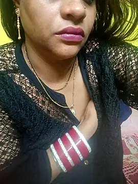 Snapshot of Sexyranibhabhi chatting on 07/22/26, 03:31 Sexyranibhabhi online show from 07/22/26, 03:31