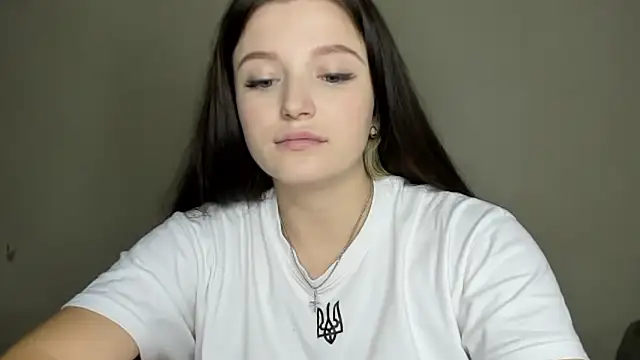 EvaaMillerr99 online show from 11/09/25, 09:51