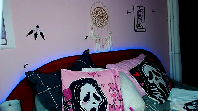 Snapshot of MoonAgnes chatting on 01/31/25, 11:24 MoonAgnes online show from 01/31/25, 11:24