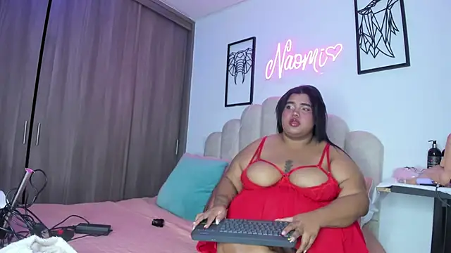 NaomiAsha online show from 05/06/26, 12:43