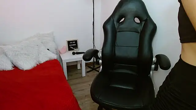 AlexandraJones  online show from 01/23/25, 06:06