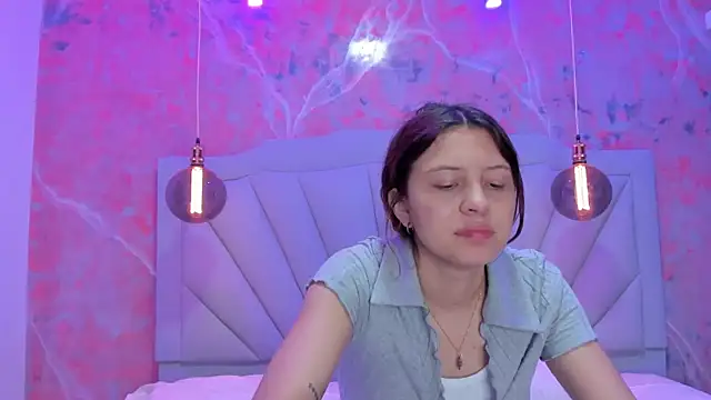 AngelaaCute  online show from 12/05/24, 12:00