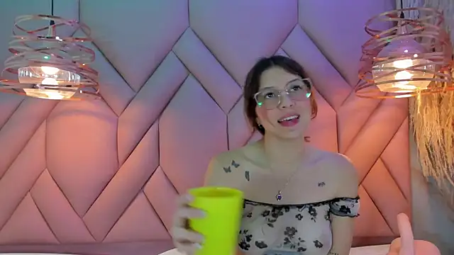 AngelaaCute  online show from 12/14/24, 03:36