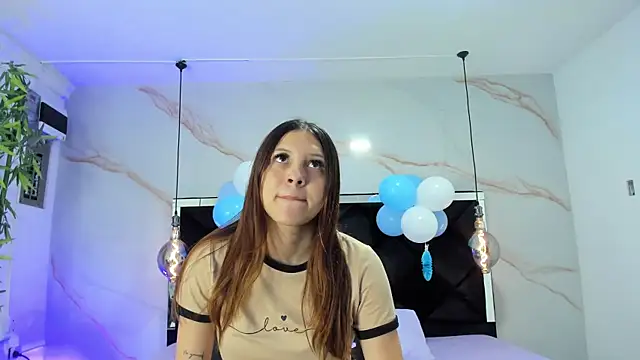 AngelaaCute  online show from 09/23/25, 12:08