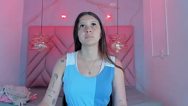 AngelaaCute  online show from 05/25/26, 12:00