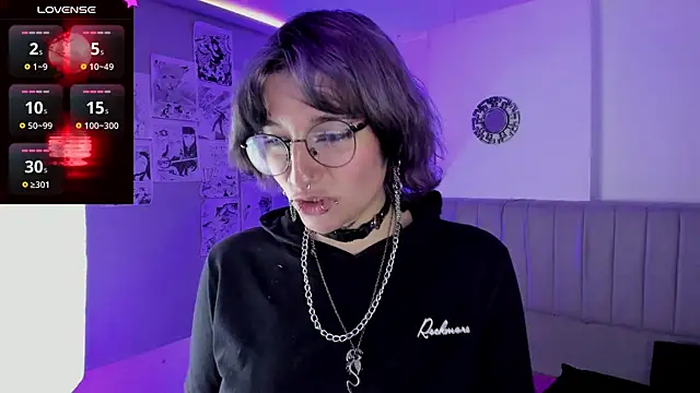 Snapshot of SukiFuyu_ chatting on 01/29/25, 06:39 SukiFuyu online show from 01/29/25, 06:39