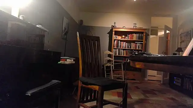 Snapshot of RolfS chatting on 10/08/25, 10:18 RolfS online show from 10/08/25, 10:18