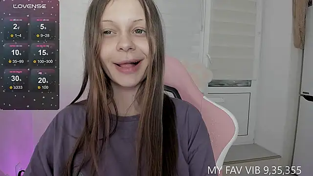 Snapshot of shy_melony chatting on 10/28/25, 09:39 shy melony online show from 10/28/25, 09:39