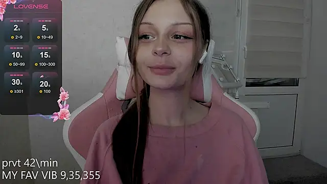 Snapshot of shy_melony chatting on 11/26/25, 07:37 shy melony online show from 11/26/25, 07:37