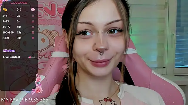 Snapshot of shy_melony chatting on 03/03/26, 08:09 shy melony online show from 03/03/26, 08:09