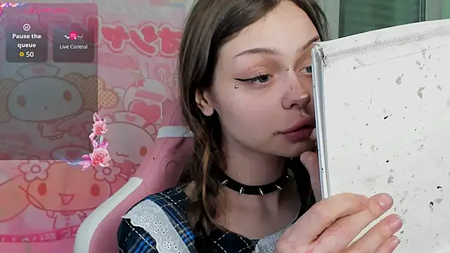 Snapshot of shy_melony chatting on 03/14/26, 06:13 shy melony online show from 03/14/26, 06:13