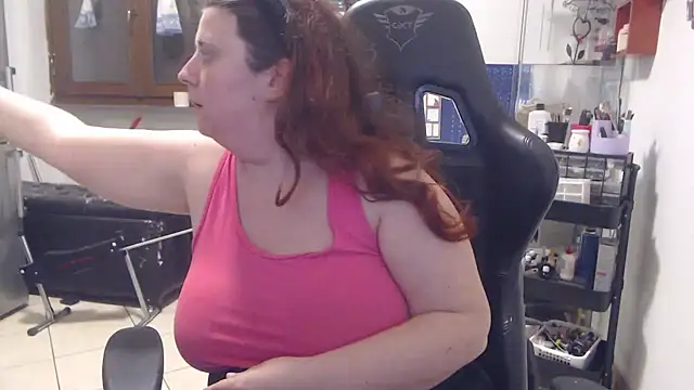 Snapshot of valerysexy chatting on 12/18/25, 11:11 valerysexy online show from 12/18/25, 11:11