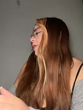 NatyOlson online show from 10/03/25, 03:36