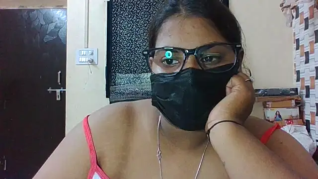 Hotmilfxox online show from 06/01/26, 09:55